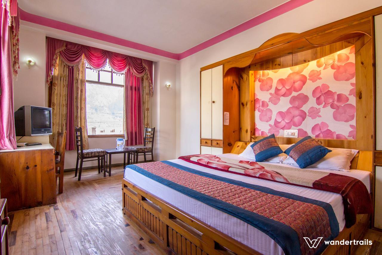 Flamingo Resort Manāli Eksteriør bilde