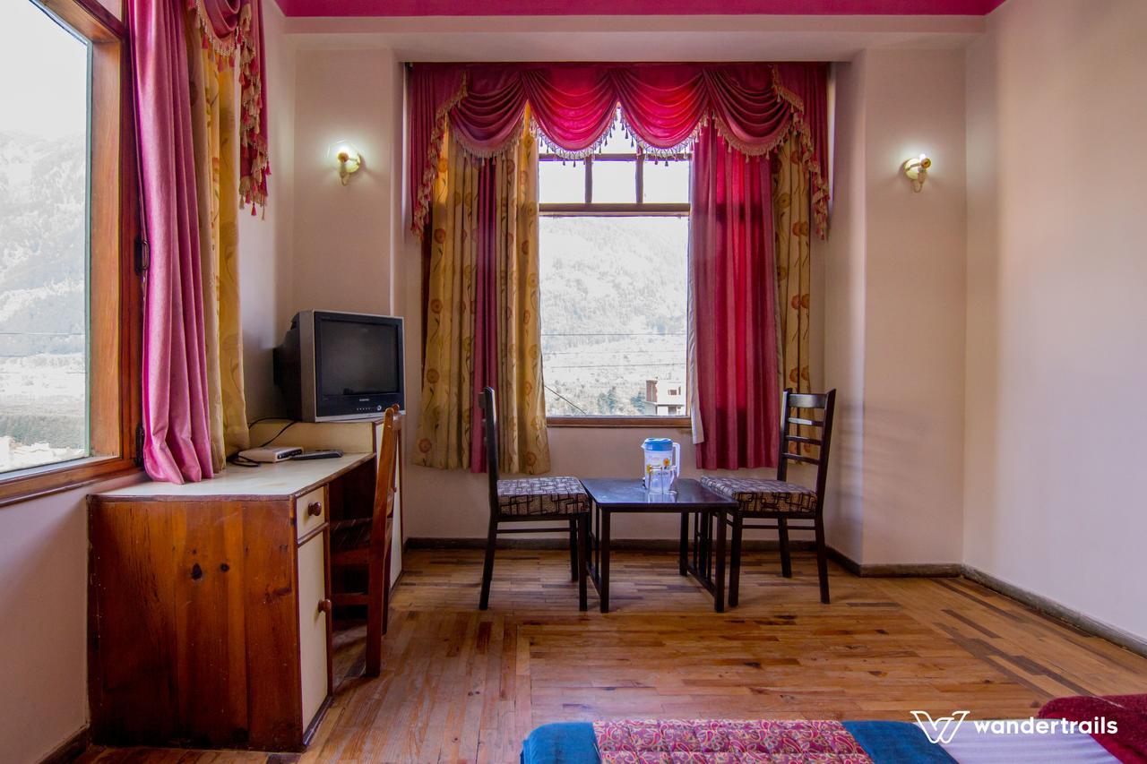 Flamingo Resort Manāli Eksteriør bilde