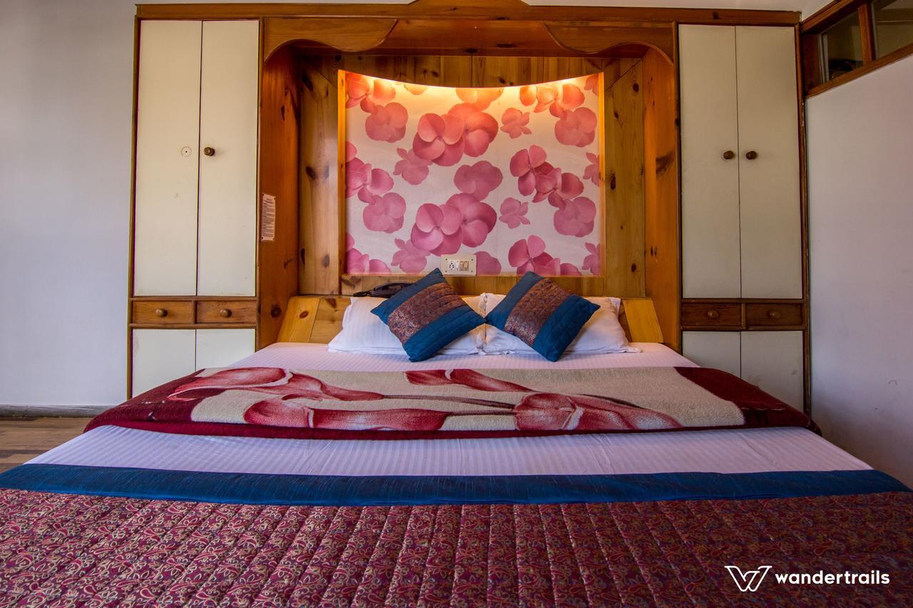 Flamingo Resort Manāli Eksteriør bilde