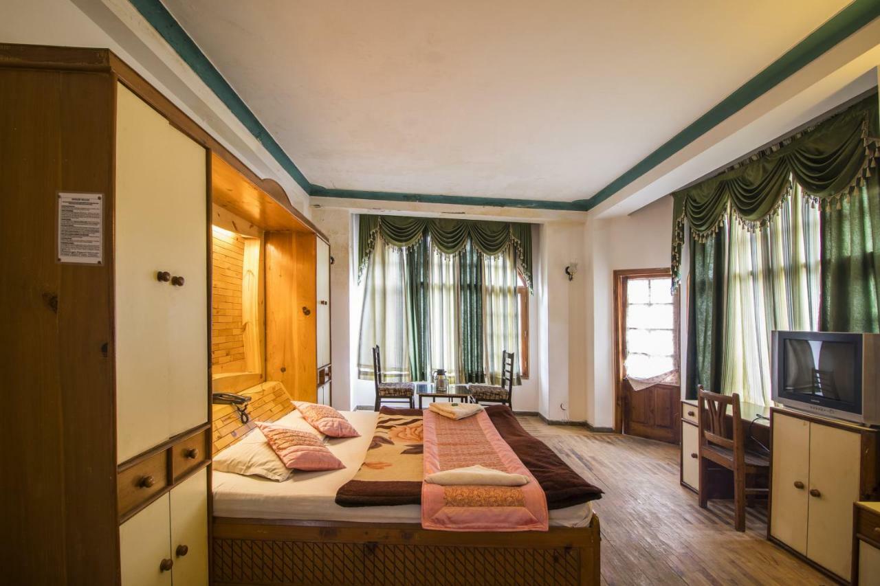 Flamingo Resort Manāli Eksteriør bilde