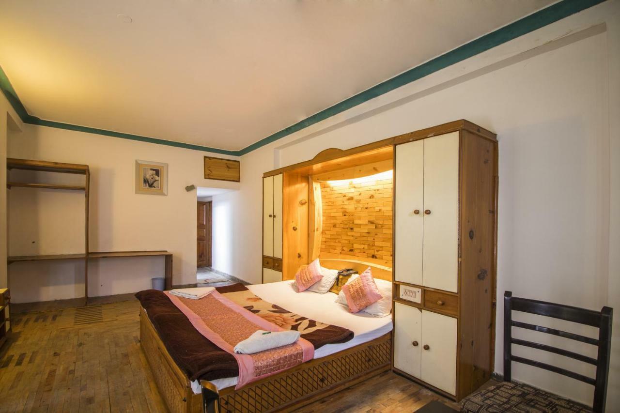 Flamingo Resort Manāli Eksteriør bilde