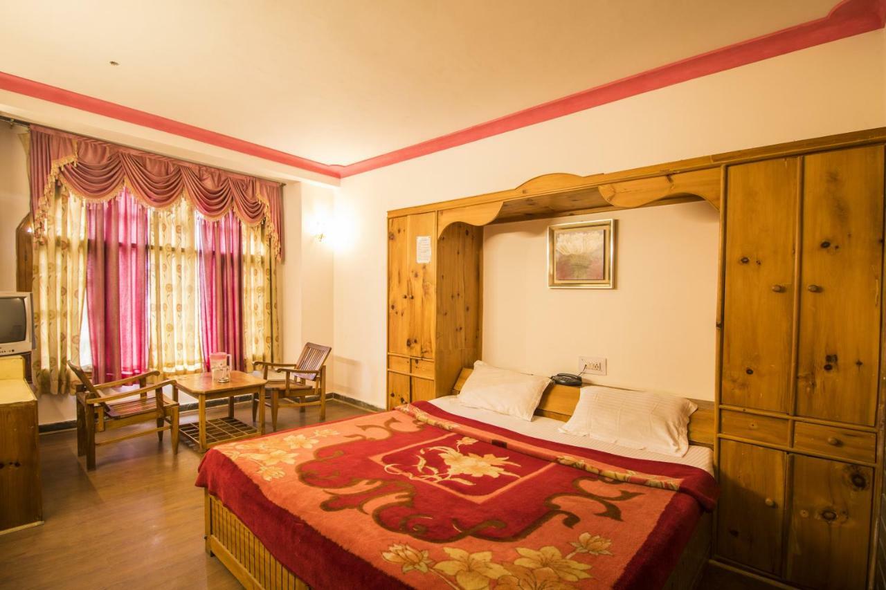 Flamingo Resort Manāli Eksteriør bilde