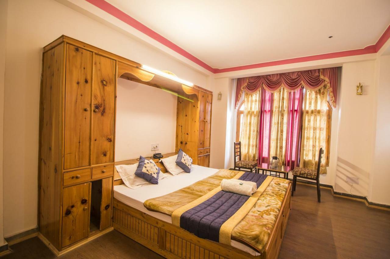 Flamingo Resort Manāli Eksteriør bilde